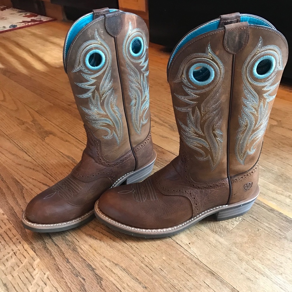 Cowgirl Boots!!